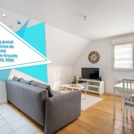Grand Confort, Appartement Osny Esterno foto