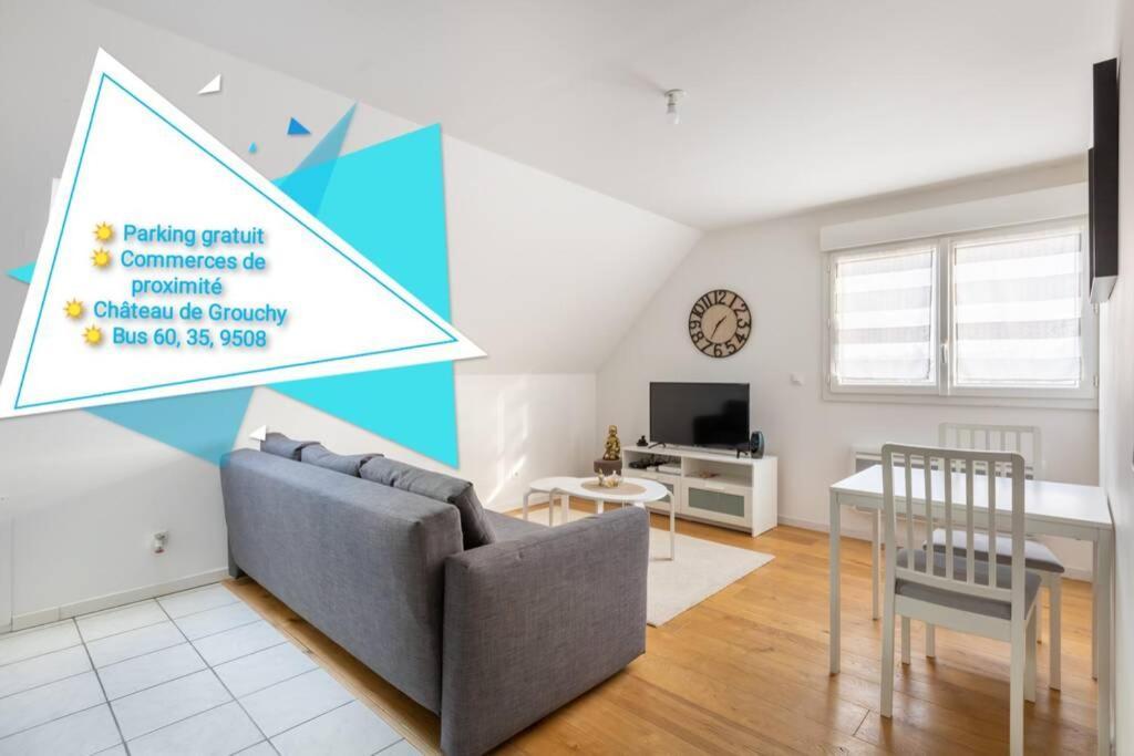Grand Confort, Appartement Osny Esterno foto
