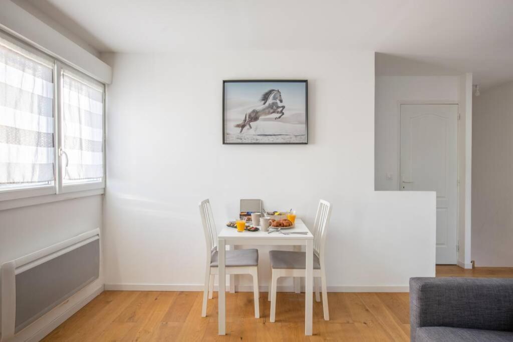 Grand Confort, Appartement Osny Esterno foto